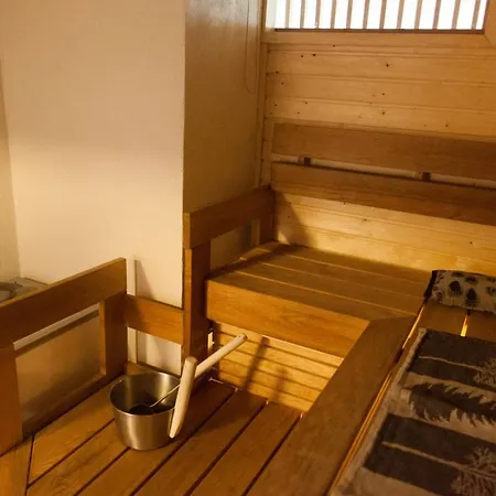 Entire Arctic Family House - Private Lägenhet